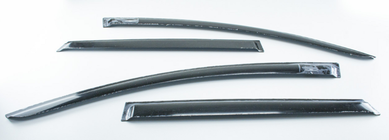 ветровик Nissan Qashqai +2 2006-2014 (скотч) 7-ми местный HIC NI45 - зображення 1