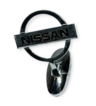 Эмблема капота "прицел" Nissan